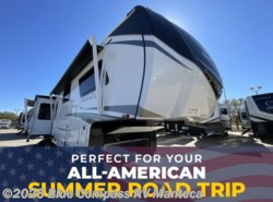 New 2025 Jayco Pinnacle 37MDQS available in Manteca, California