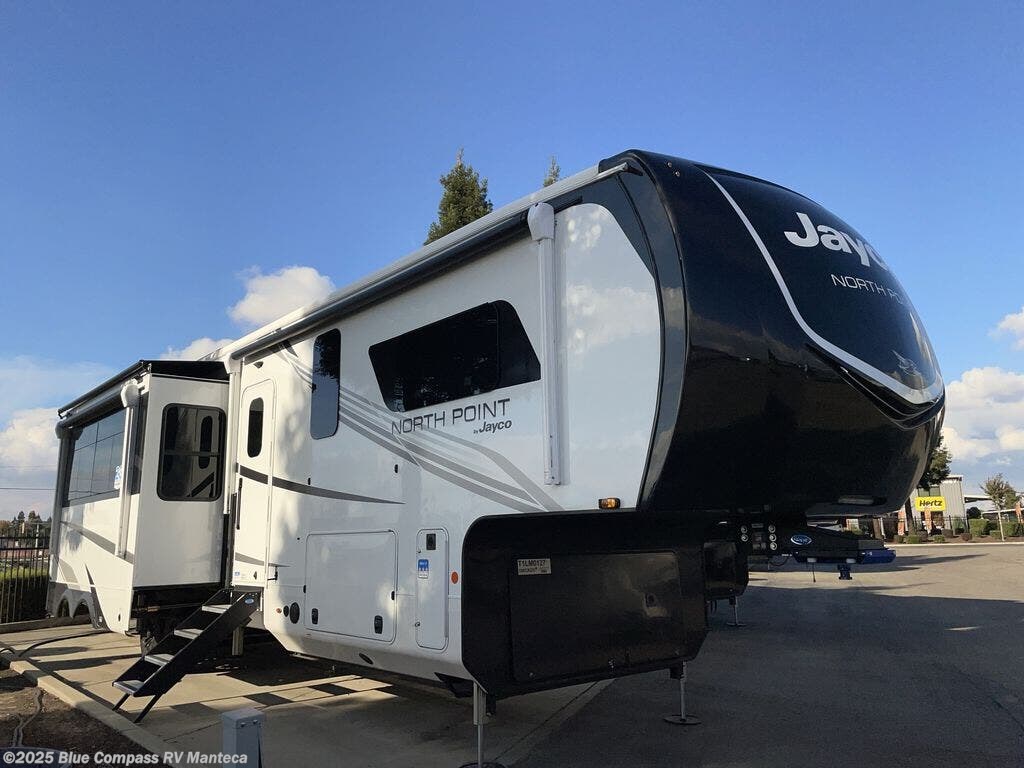 New 2026 Jayco North Point 390CKDS available in Manteca, California