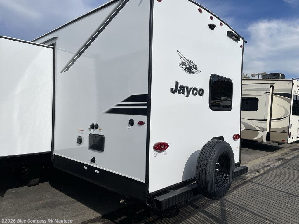 New 2026 Jayco Jay Flight SLX 330TBS available in Manteca, California