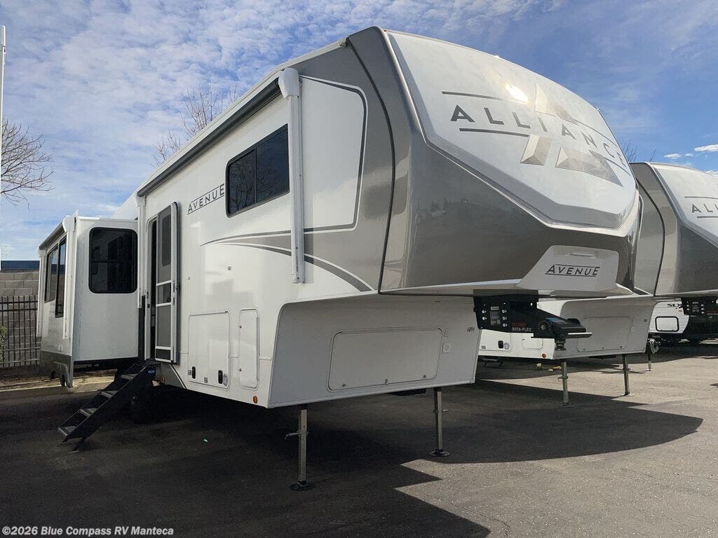 New 2026 Alliance RV Avenue 32RLS available in Manteca, California