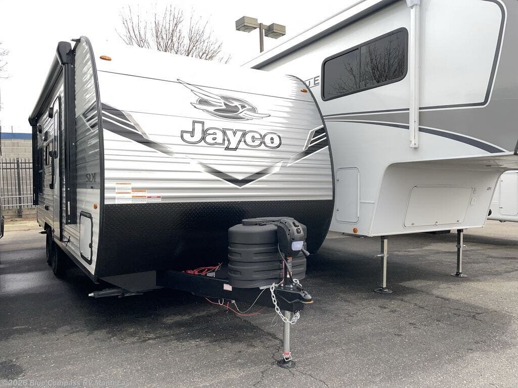 New 2026 Jayco Jay Flight SLX 210QBW available in Manteca, California