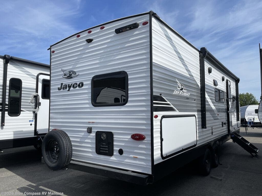 New 2026 Jayco Jay Flight SLX 261BHSW available in Manteca, California