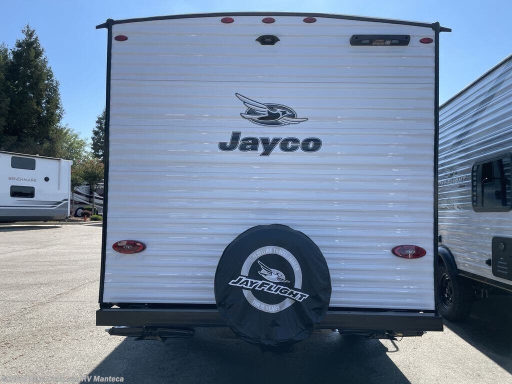 New 2027 Jayco Jay Flight SLX 175FQW available in Manteca, California