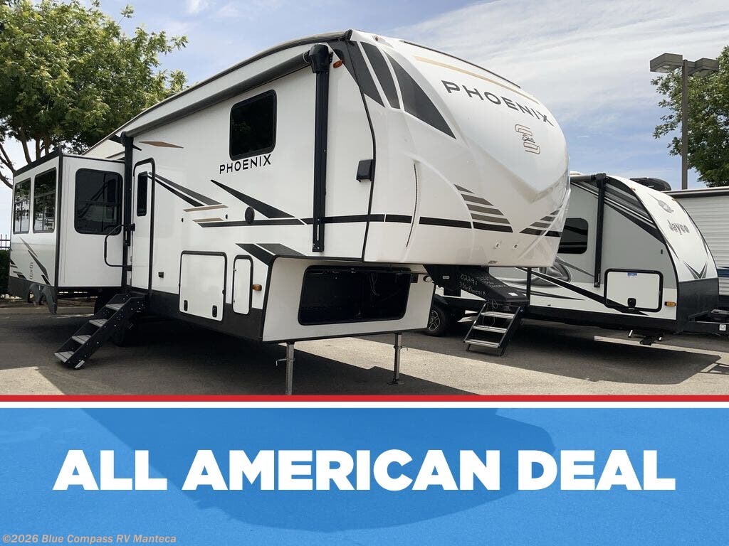 Used 2025 Shasta Phoenix 336RL available in Manteca, California