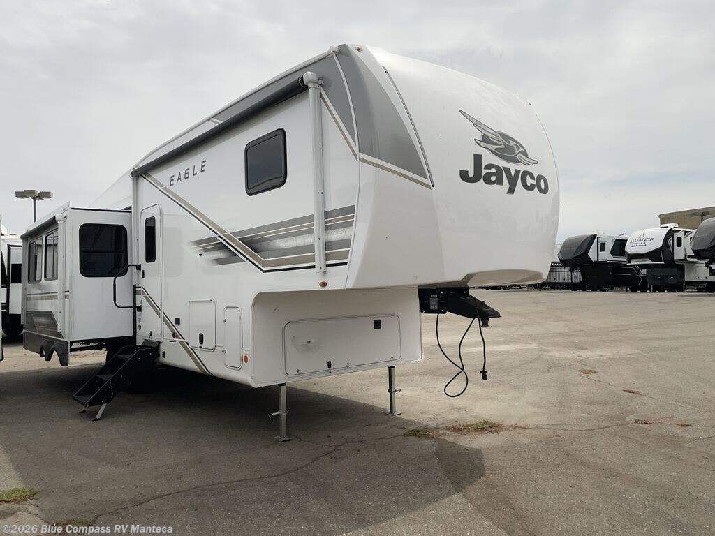 New 2027 Jayco Eagle SLE 30RLT available in Manteca, California