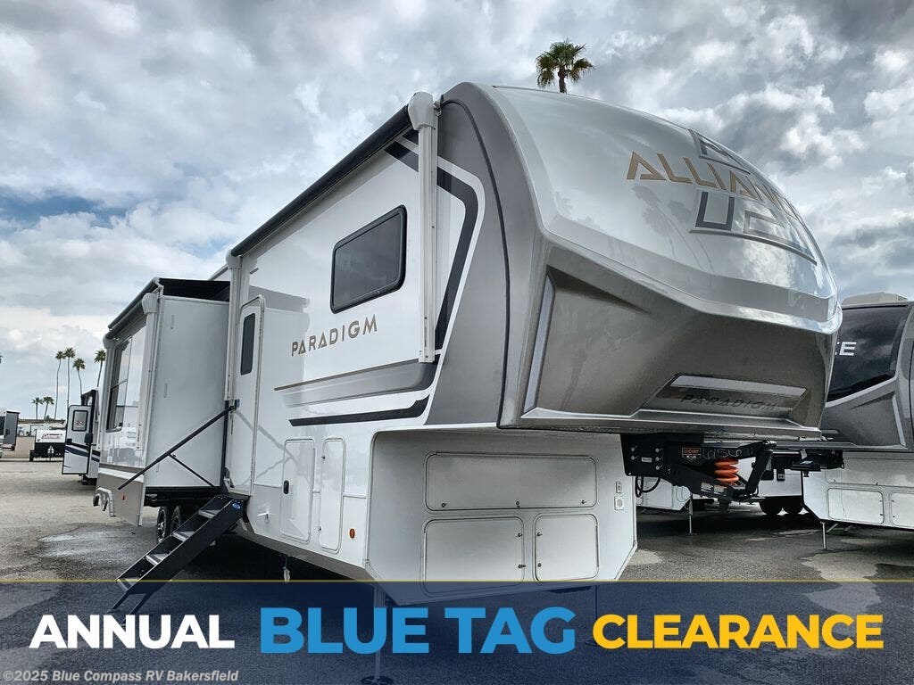 New 2025 Alliance RV Paradigm 395DS available in Bakersfield, California