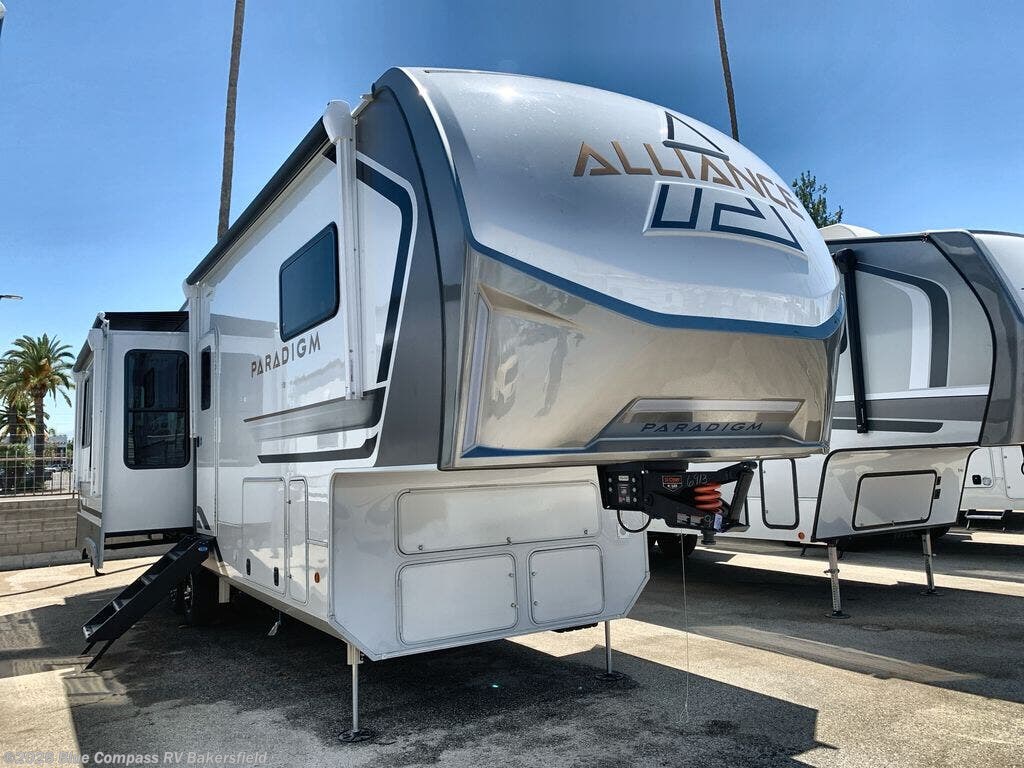 New 2026 Alliance RV Paradigm 310RL available in Bakersfield, California