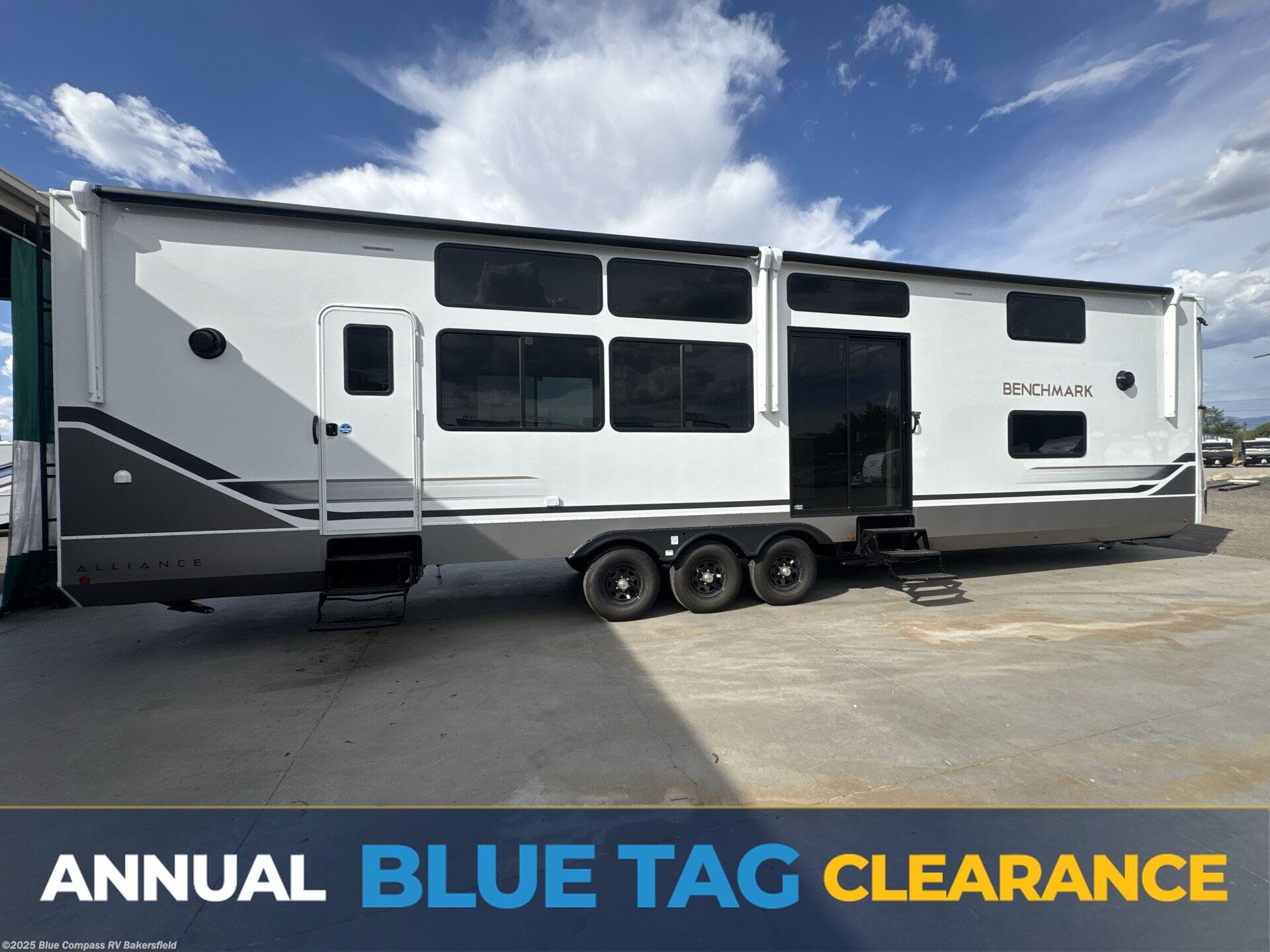 New 2026 Alliance RV Benchmark 44LFT available in Bakersfield, California
