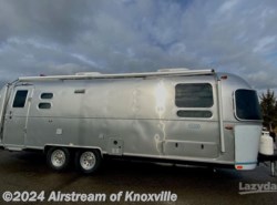 New 24 Airstream Globetrotter 27FB Twin available in Knoxville, Tennessee