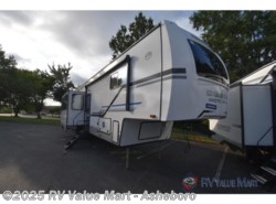 New 2025 Forest River Cherokee Arctic Wolf Suite 3850 available in Franklinville, North Carolina
