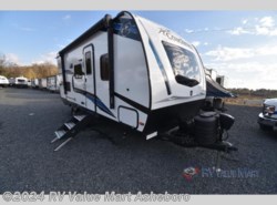 Used 2024 Coachmen Freedom Express Ultra Lite 226RBS available in Franklinville, North Carolina