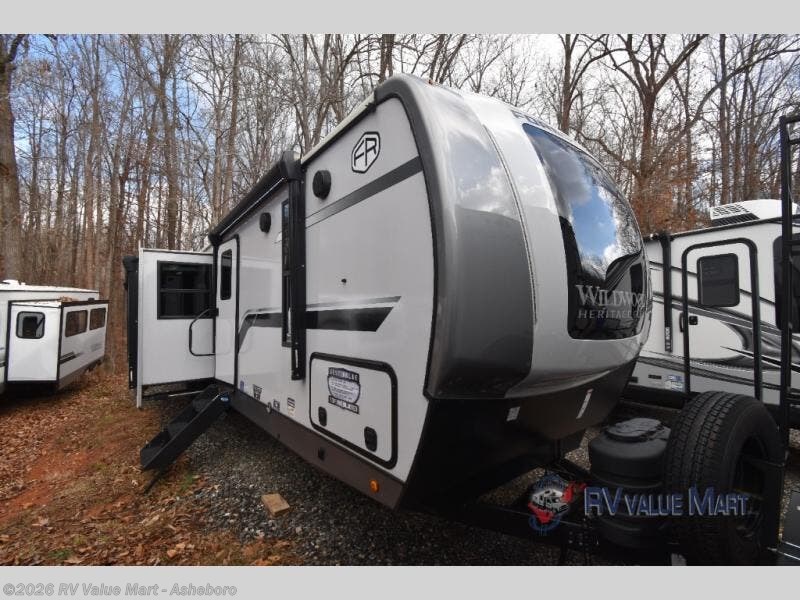 Used 2025 Forest River Wildwood Heritage Glen 310BHI available in Franklinville, North Carolina