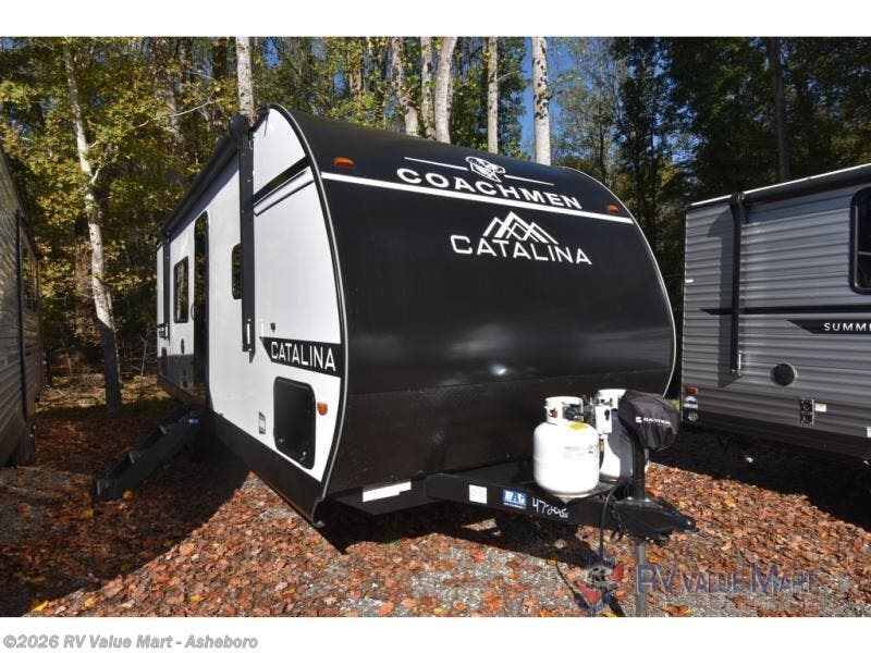New 2026 Coachmen Catalina Summit Series 8 261BH available in Franklinville, North Carolina