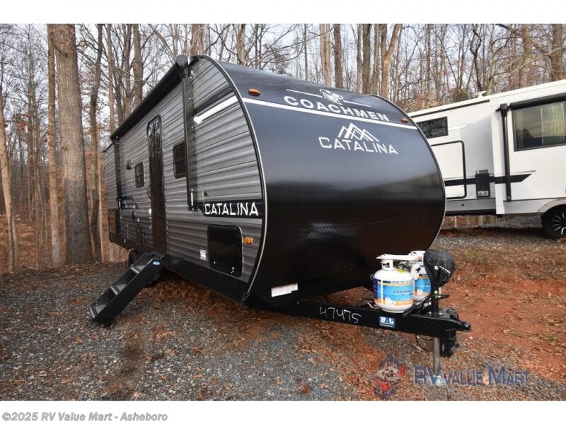 New 2026 Coachmen Catalina Summit Series 8 231BHS available in Franklinville, North Carolina
