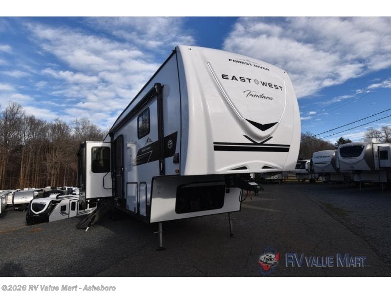 New 2026 East to West Tandara 295RL available in Franklinville, North Carolina