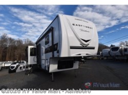 New 2026 East to West Tandara 295RL available in Franklinville, North Carolina