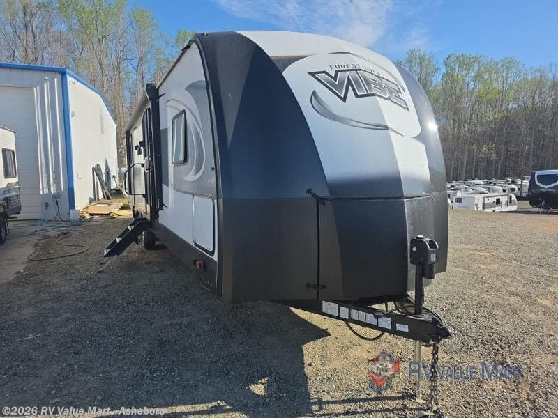 Used 2019 Forest River Vibe 32BH available in Franklinville, North Carolina