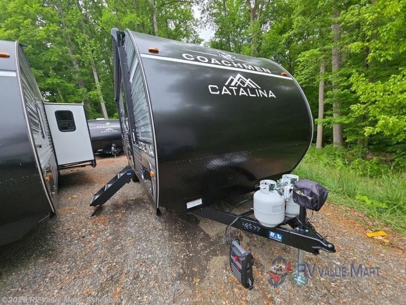New 2026 Coachmen Catalina Summit Series 8 261BHS available in Franklinville, North Carolina