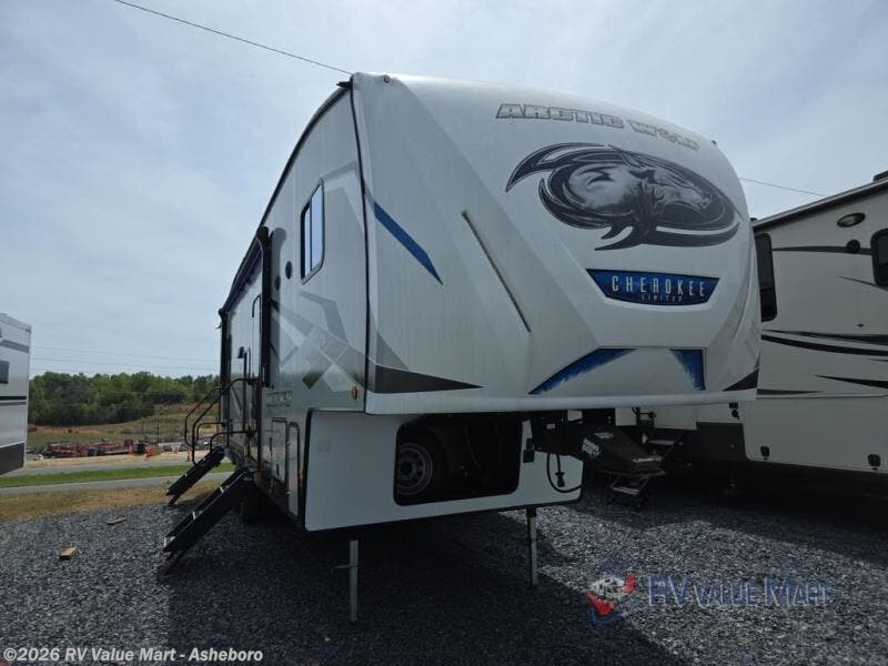 Used 2023 Forest River Cherokee Arctic Wolf 321BH available in Franklinville, North Carolina