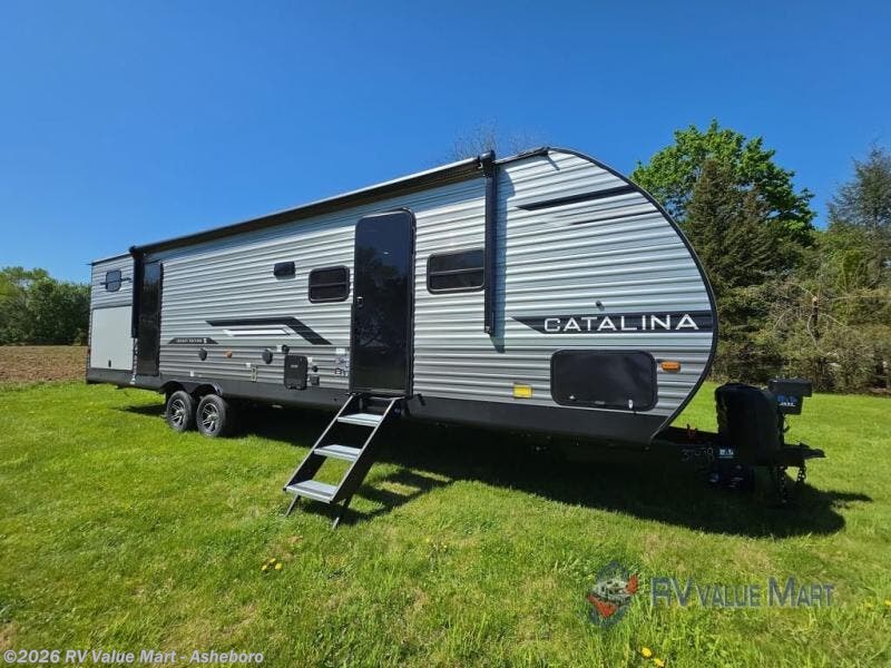 New 2026 Coachmen Catalina Legacy Edition 323BHDSCK available in Franklinville, North Carolina