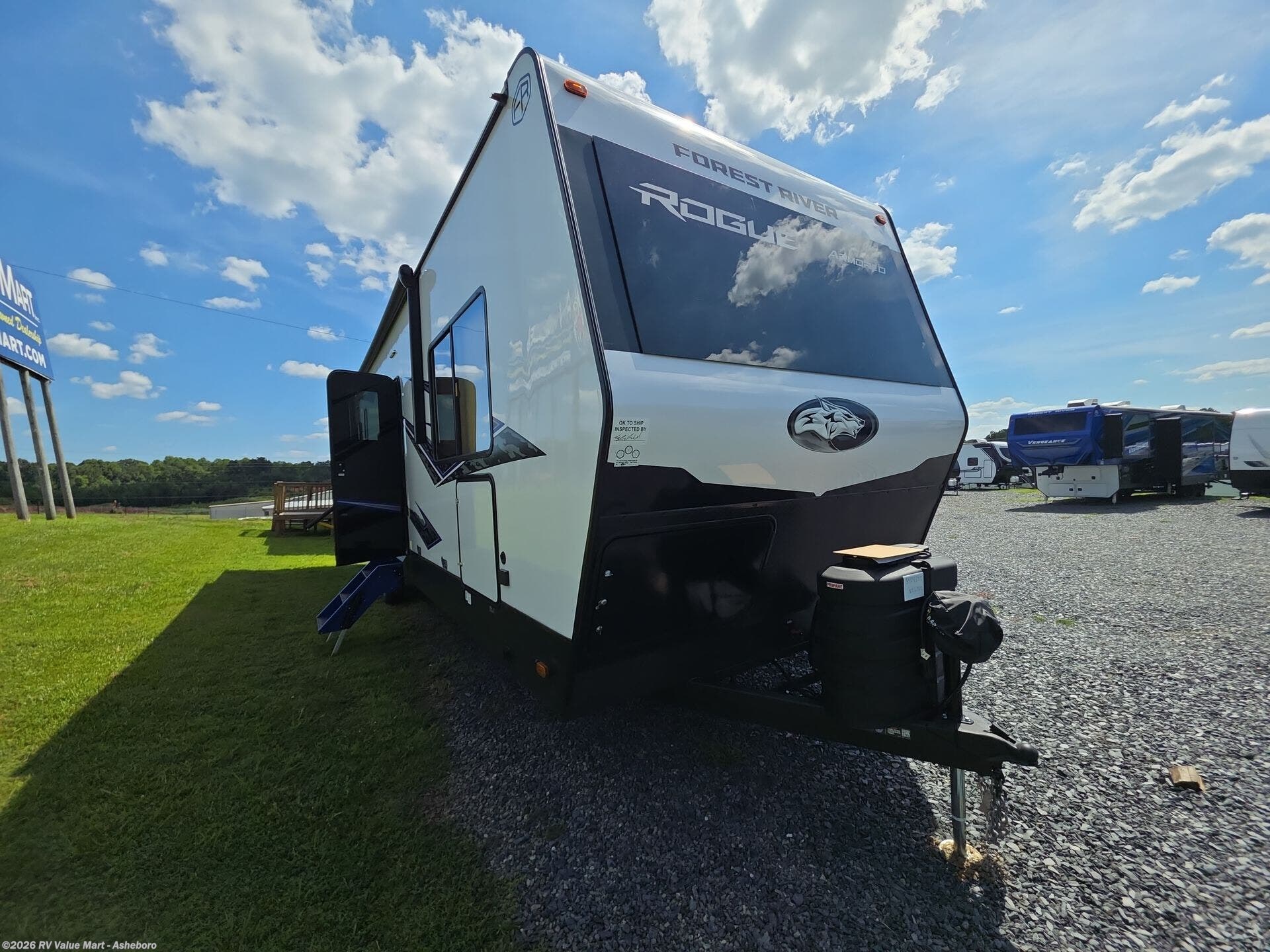 New 2027 Forest River Vengeance Rogue Armored 32L132 available in Franklinville, North Carolina