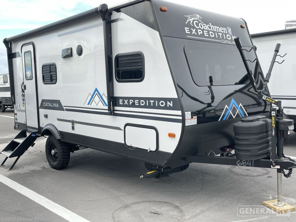 New 2024 Coachmen Catalina 192FQS available in Fort Pierce, Florida