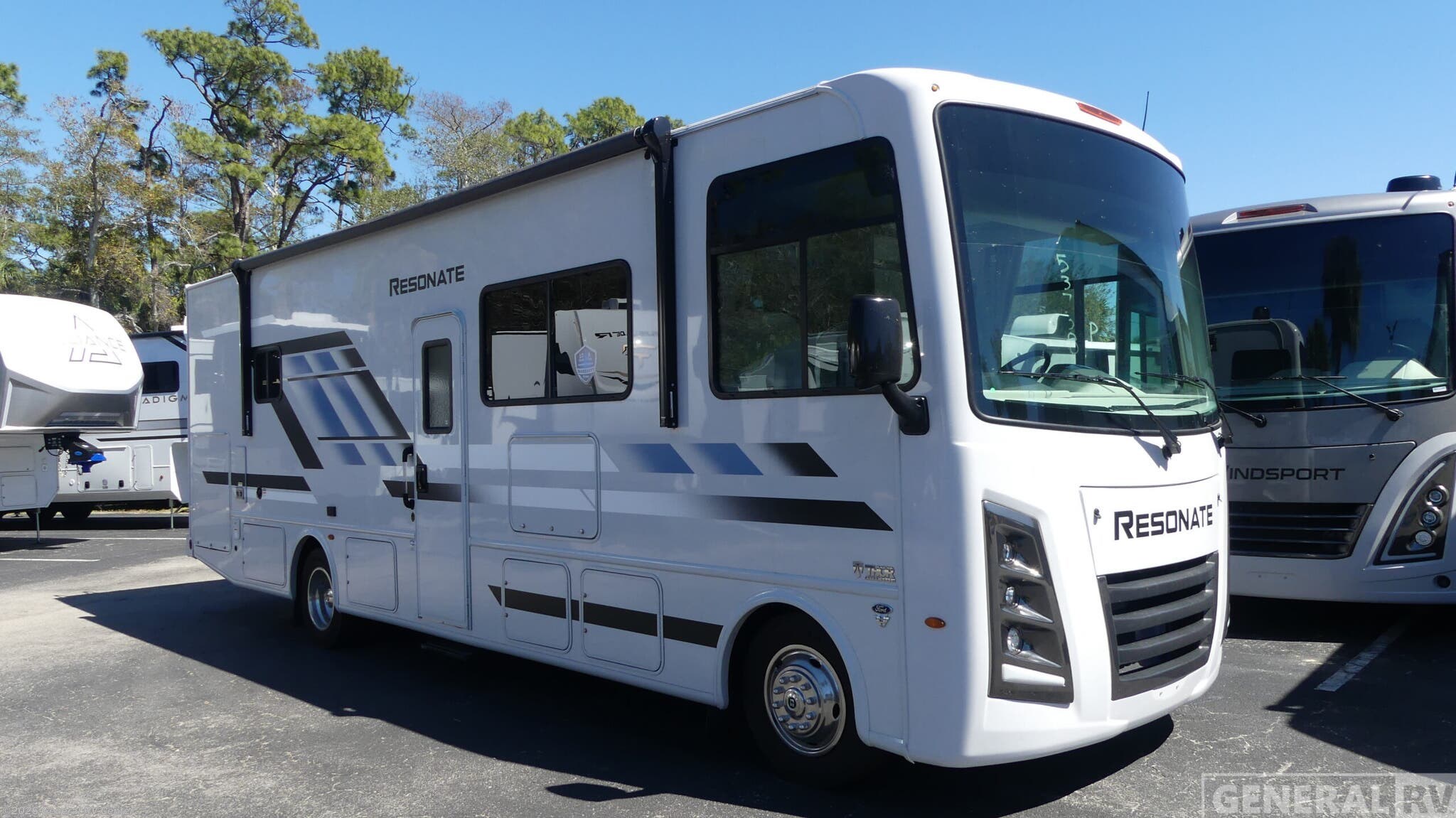 New 2026 Thor Motor Coach Resonate 30C available in Fort Myers, Florida