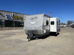 Used 2017 CrossRoads Zinger 25RB available in Cleburne, Texas