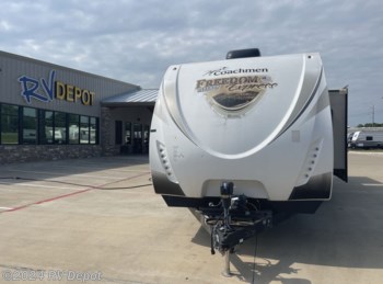 Used 2017 Forest River  FREEDOM EXPRESS 320B available in Cleburne, Texas