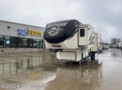 Used 2018 Keystone Alpine 3011RE available in Cleburne, Texas