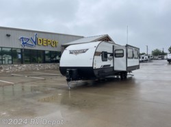 Used 2020 Forest River Wildwood 263BHXL available in Cleburne, Texas