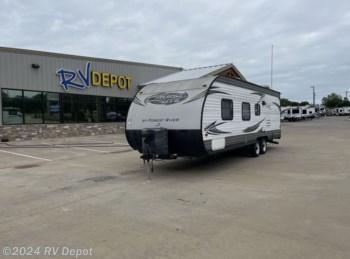 Used 2015 Forest River Salem Cruise Lite 261BH available in Cleburne, Texas