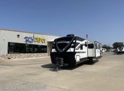 Used 2022 Grand Design Imagine 3250BH available in Cleburne, Texas