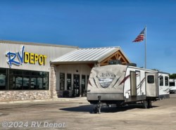 Used 2015 CrossRoads Hill Country HCT32RL available in Cleburne, Texas