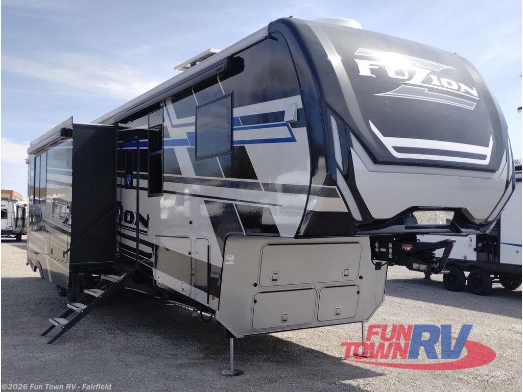 New 2025 Keystone Fuzion 442 available in Fairfield, Texas