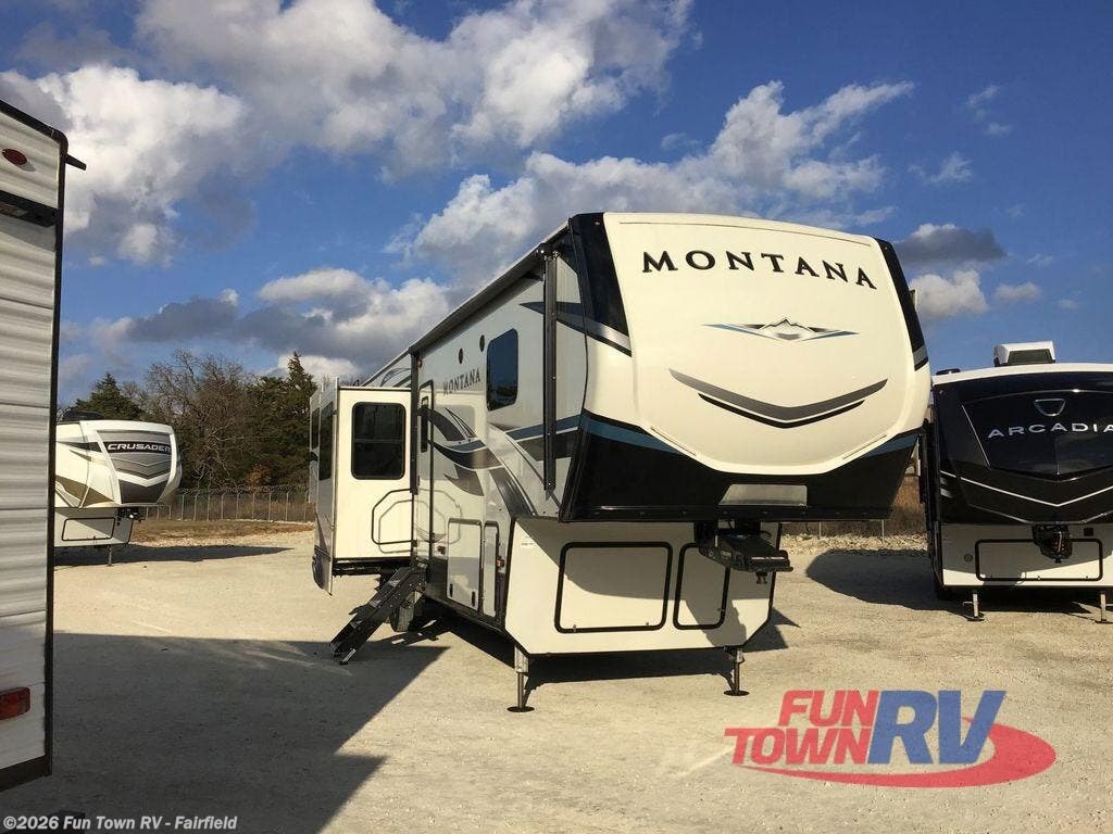 Used 2021 Keystone Montana 3790RD available in Fairfield, Texas