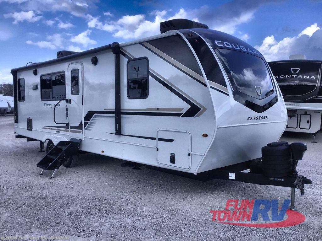 New 2026 Keystone Cougar Half-Ton 26LBW available in Fairfield, Texas