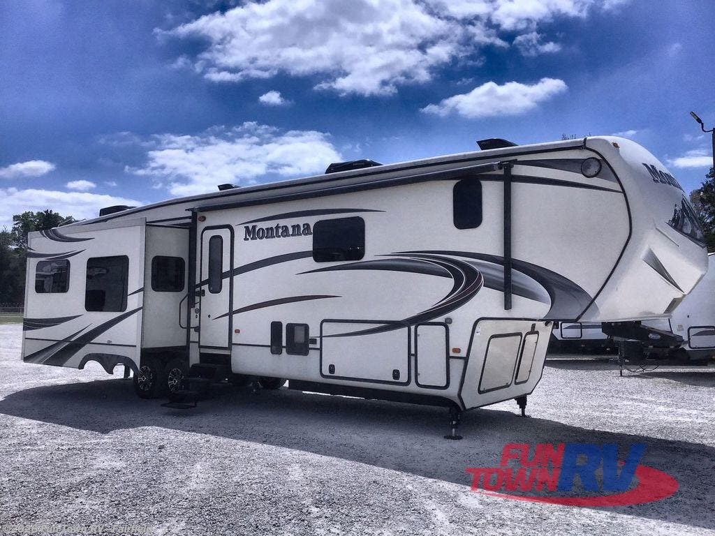 Used 2015 Keystone Montana 3910FB available in Fairfield, Texas