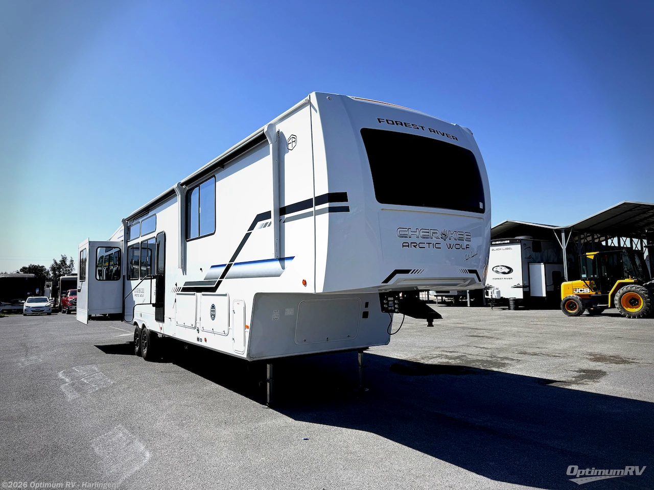 New 2026 Forest River Cherokee Arctic Wolf 38LEAH.G available in La Feria, Texas