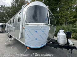 New 2025 Airstream Classic 33FBQ available in Colfax, North Carolina