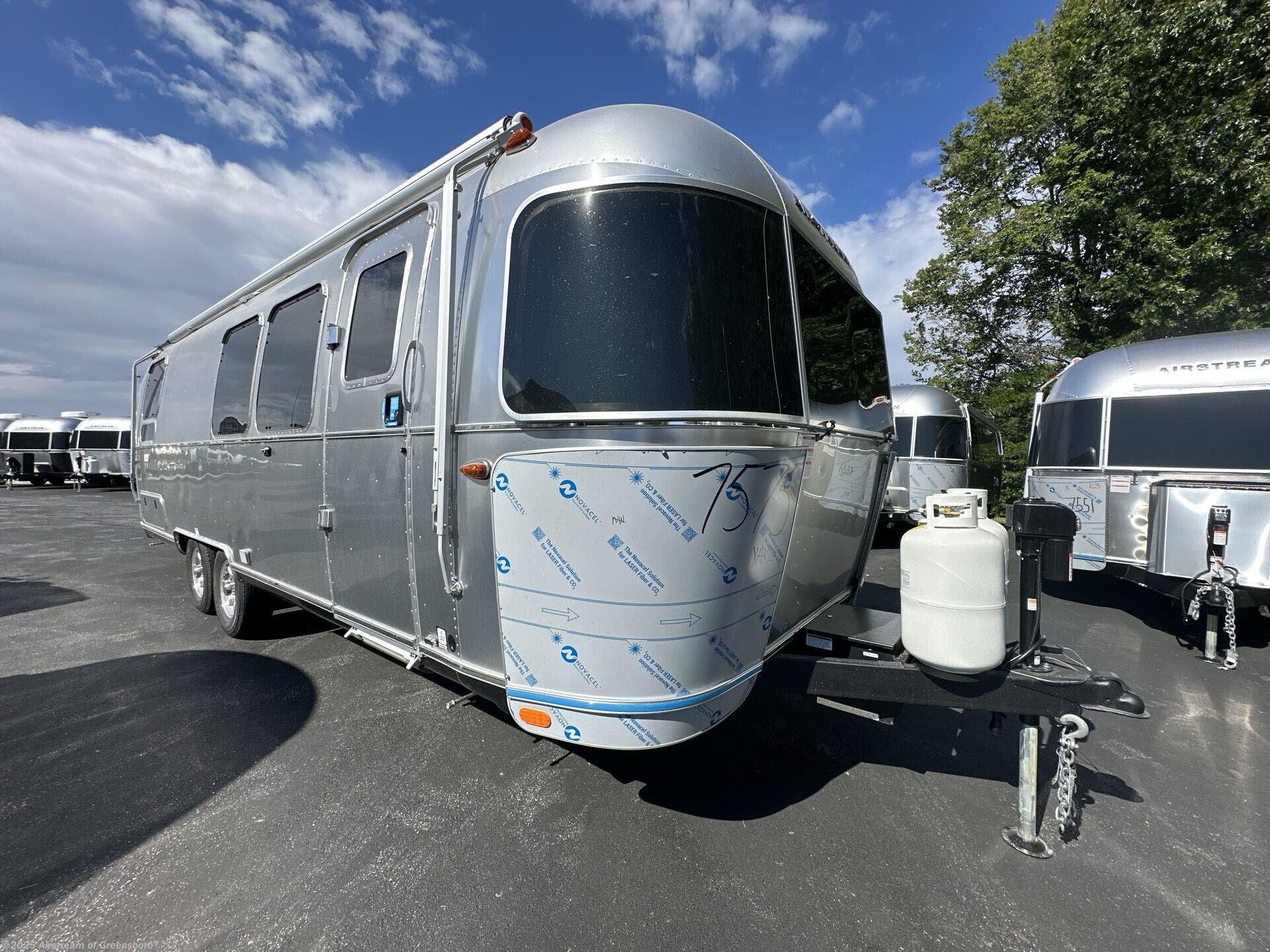 New 2026 Airstream Flying Cloud 28RB Twin available in Colfax, North Carolina