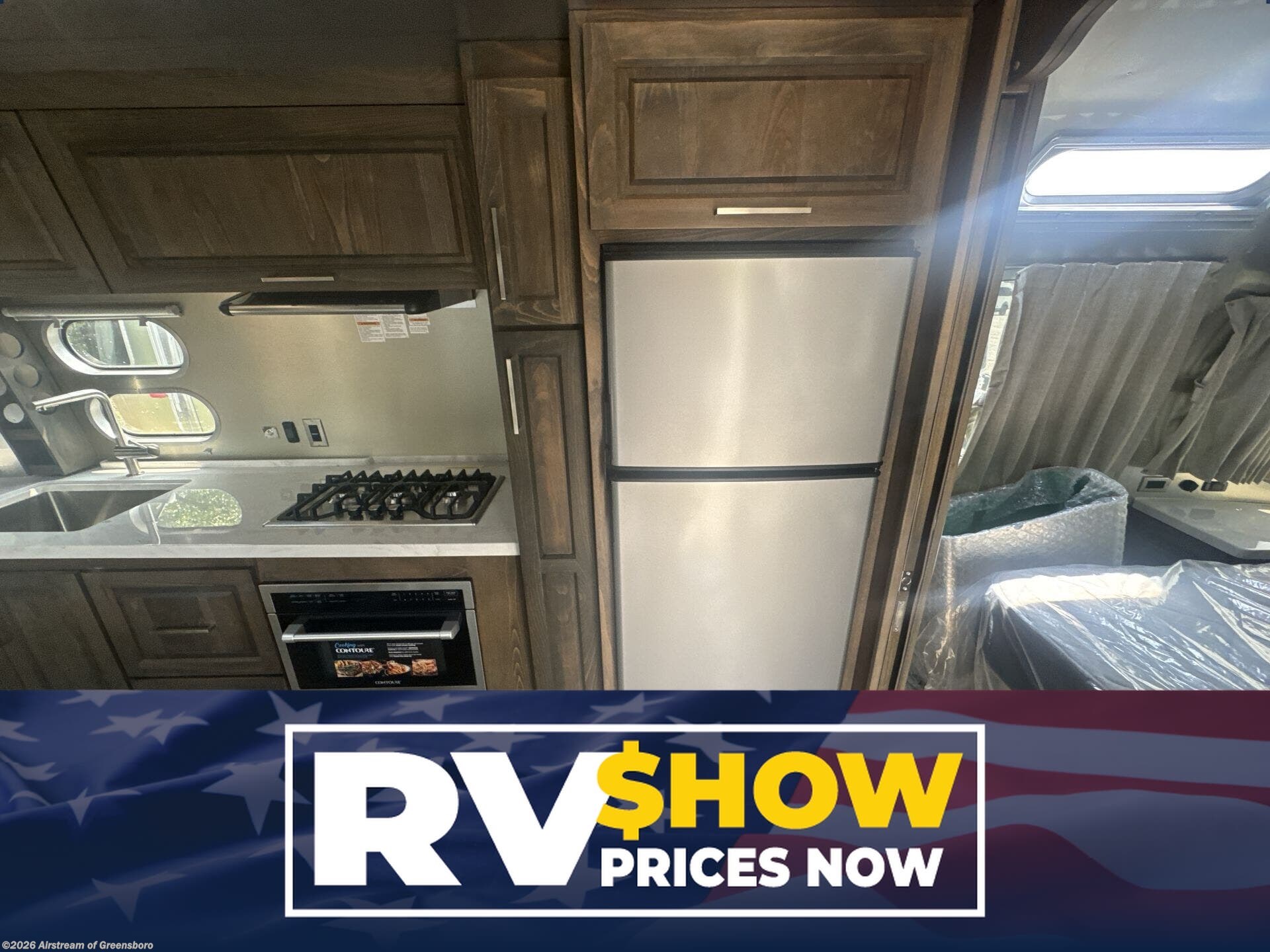 New 2026 Airstream Classic 33FB available in Colfax, North Carolina