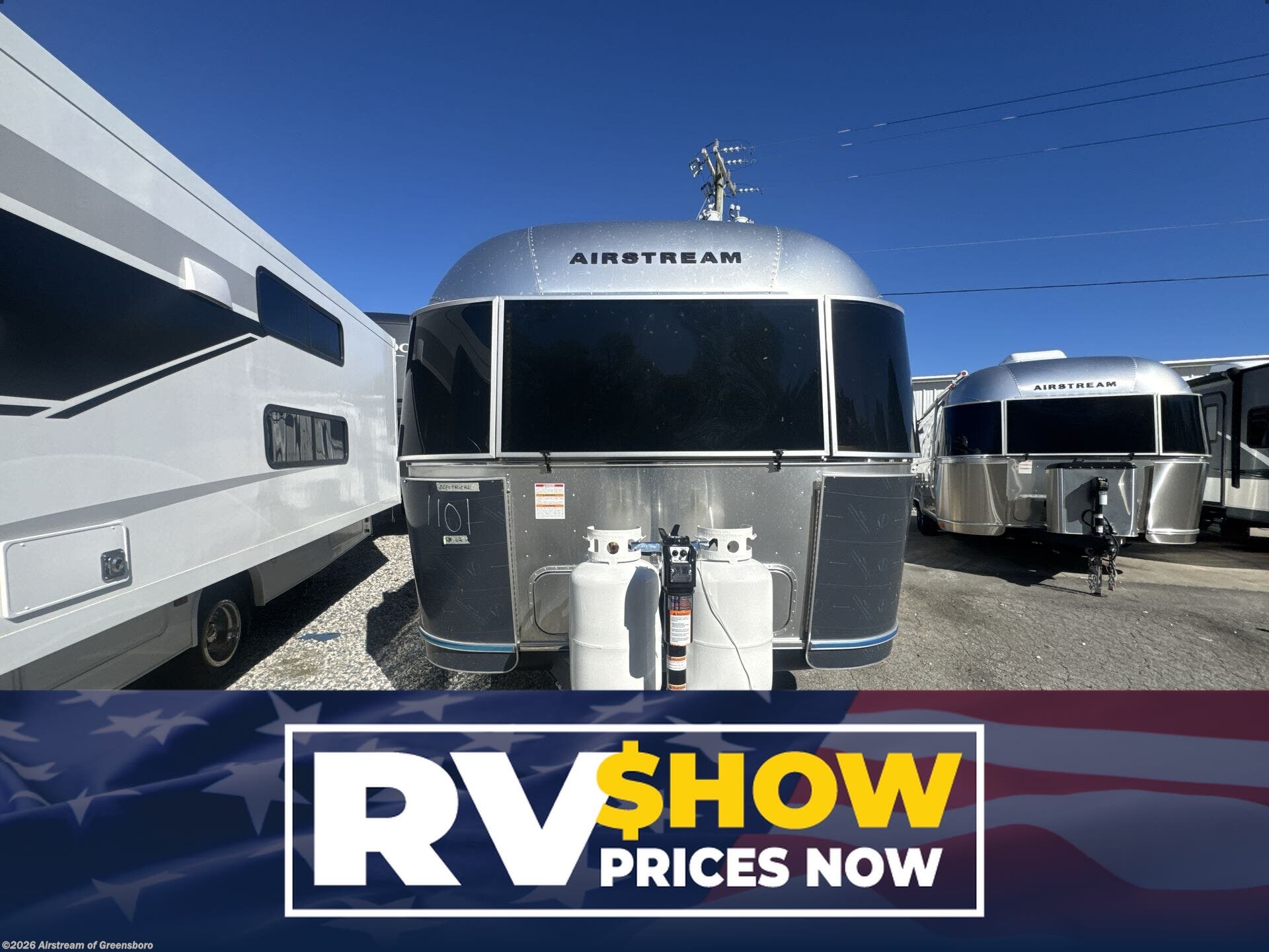 New 2027 Airstream Globetrotter 27FBQ available in Colfax, North Carolina