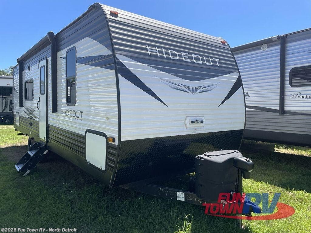 Used 2021 Keystone Hideout 262BH available in North Branch, Michigan