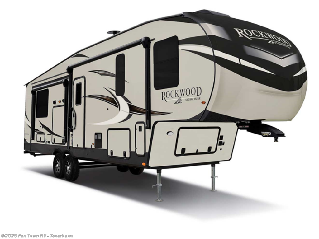 Used 2023 Forest River Rockwood Signature 2442BS available in Texarkana, Arkansas