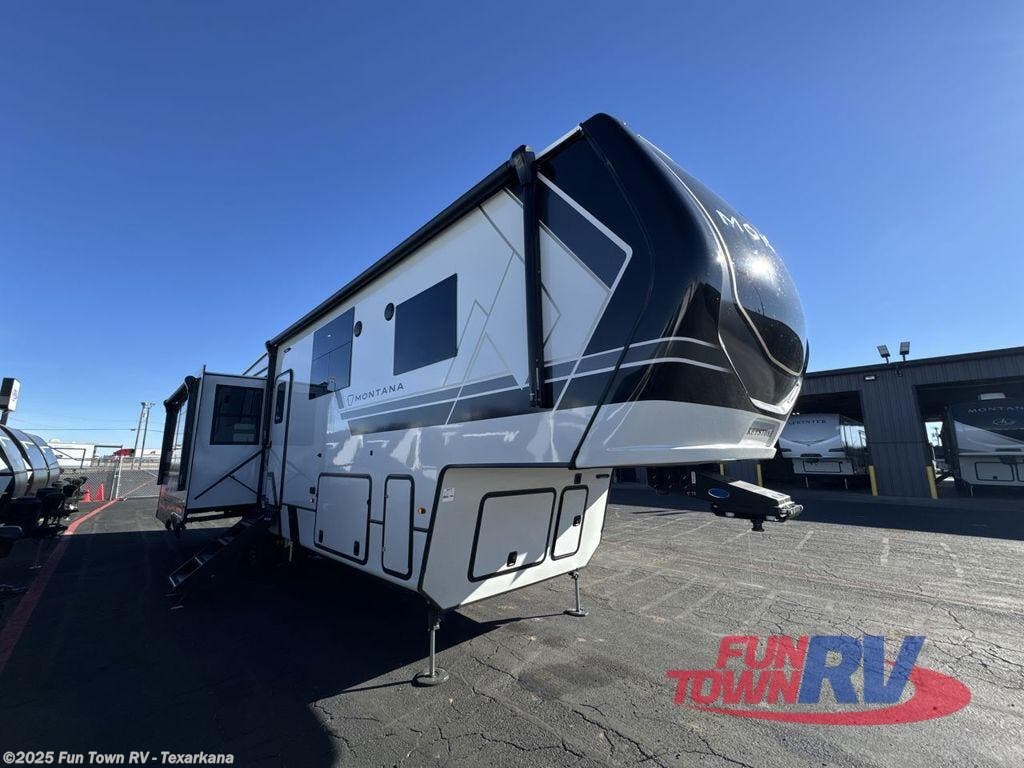 New 2026 Keystone Montana 3231CK available in Texarkana, Arkansas