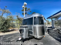 New 2024 Airstream Flying Cloud 27FB available in Jacksonville, Florida