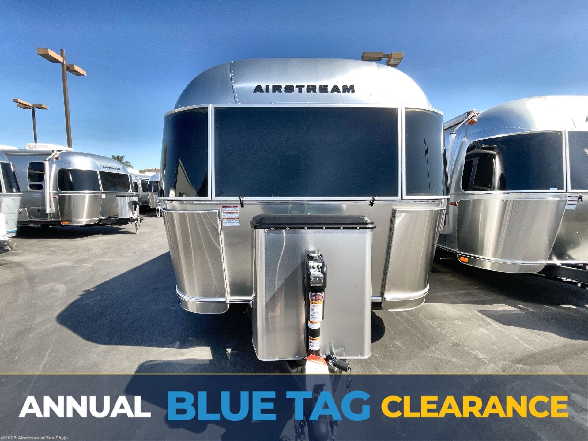 New 2025 Airstream International 30RB Twin available in San Diego, California