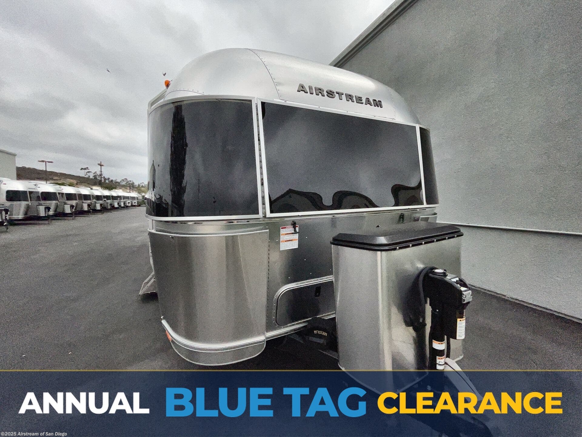 New 2025 Airstream Flying Cloud 30FB Bunk available in San Diego, California