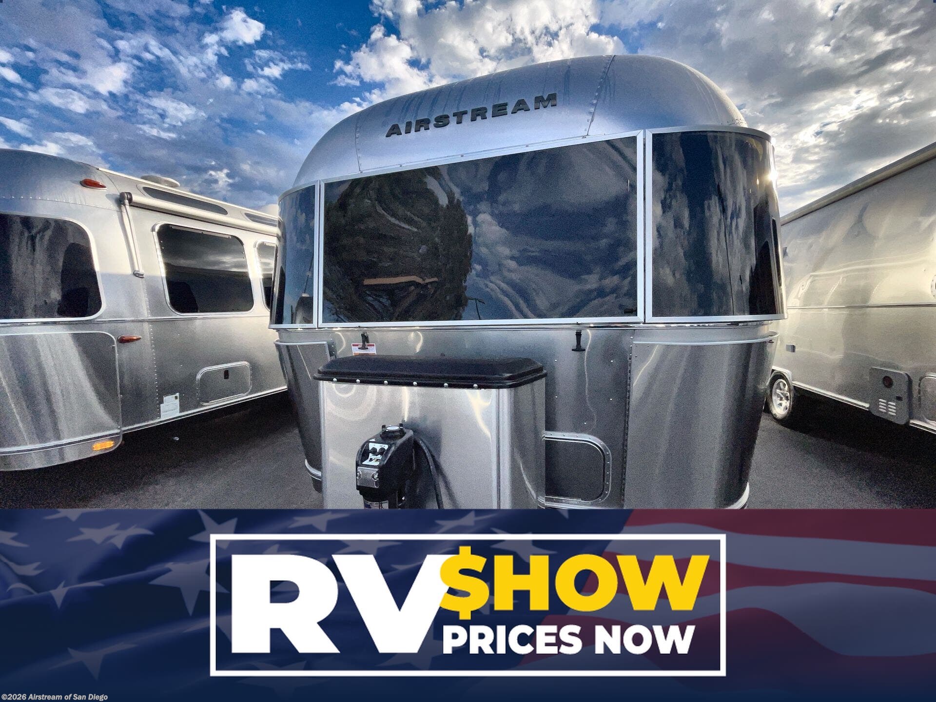 New 2026 Airstream International 27FB available in San Diego, California